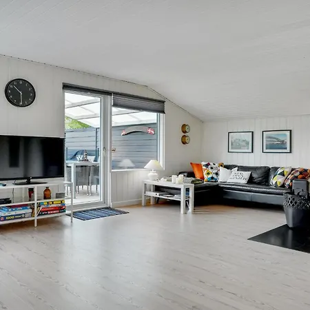 With Fireplace I