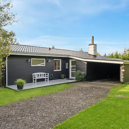 3 Bedroom Cozy In * Jerup